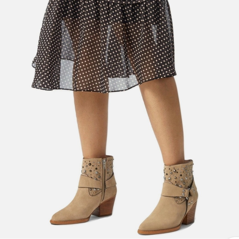 Like New! Coach Pia Studded Suede Ankle Boot in Oat - Size 8